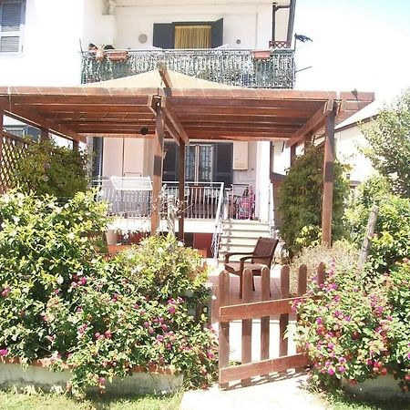 Il Giardino Degli Ulivi Apartment Giugliano In Campania Exterior photo
